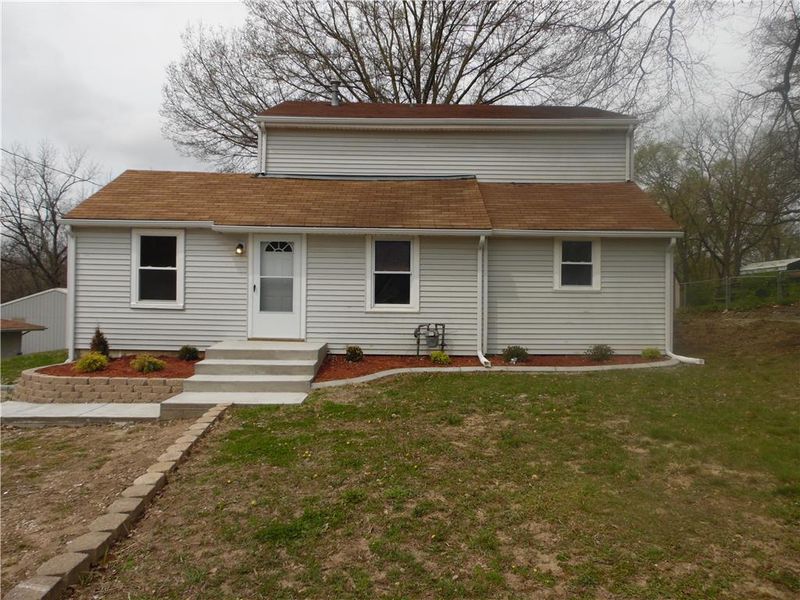 7814 N Main St, Kansas City, MO 64118