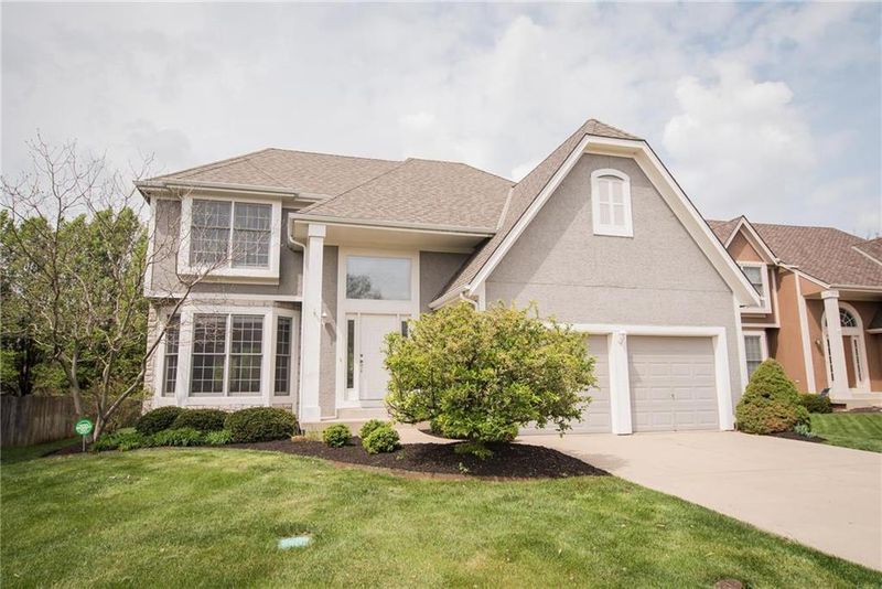12762 Mackey St, Overland Park, KS 66213