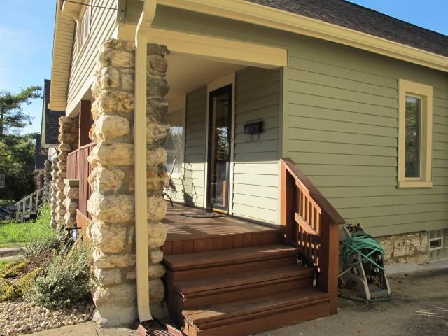 706 E 41st St, Kansas City, MO 64110