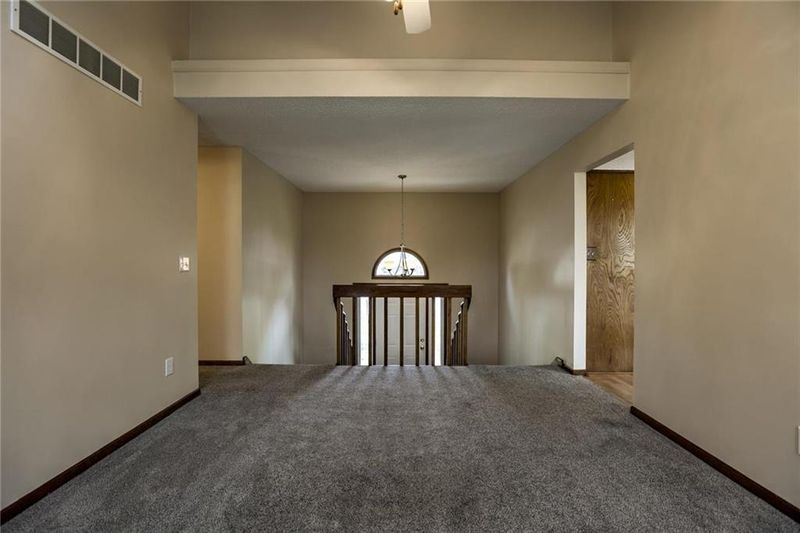 223 NE 109th St, Kansas City, MO 64155