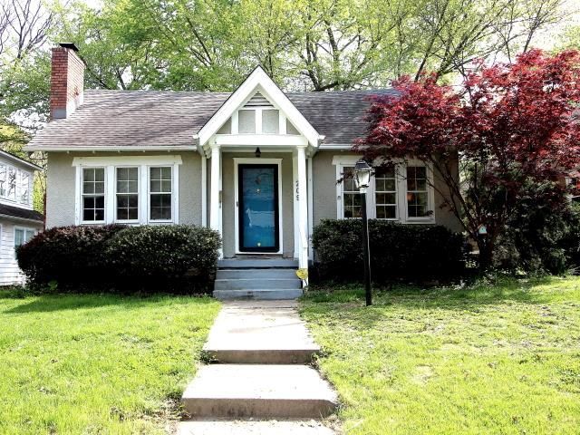 209 E 65th St, Kansas City, MO 64113