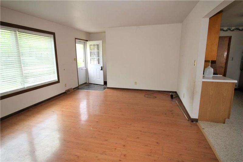 1102 S St Louis St, Concordia, MO 64020