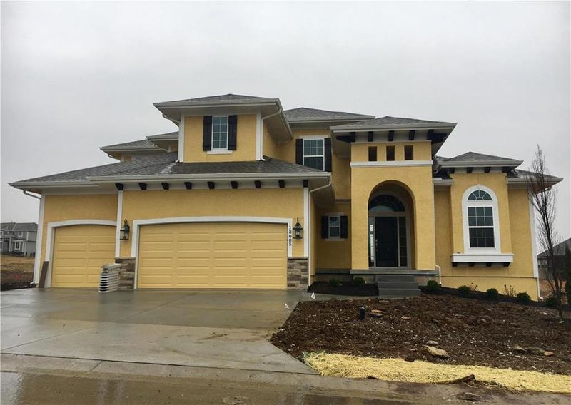 13005 W 168th St, Overland Park, KS 66221