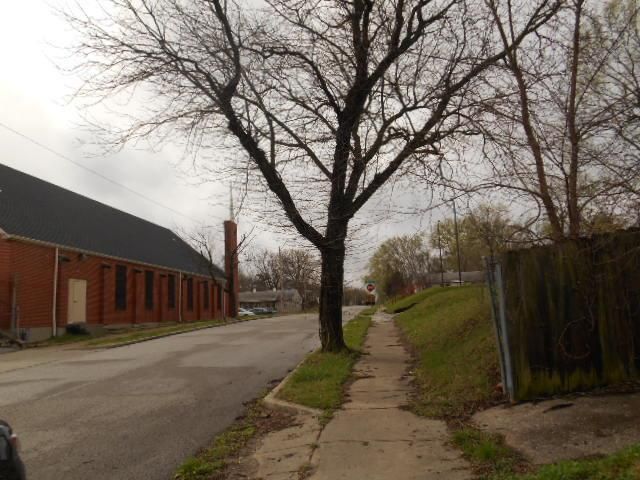 3128 Spruce Ave, Kansas City, MO 64128