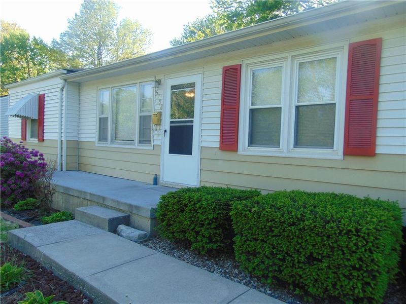 5708 Elm Ave, Raytown, MO 64133