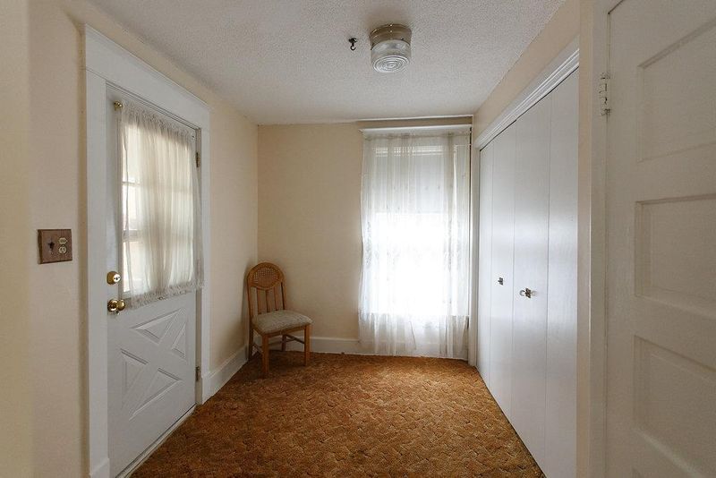 8035 Flora Ave, Kansas City, MO 64131