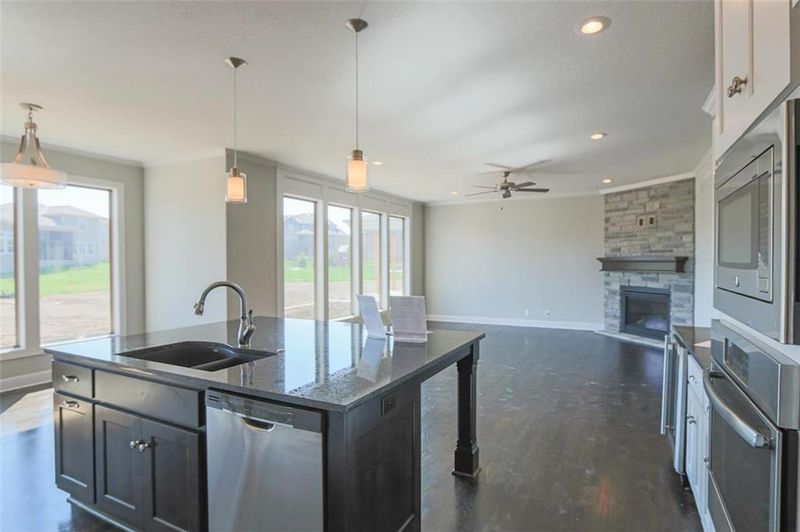 16601 Eby St, Overland Park, KS 66085
