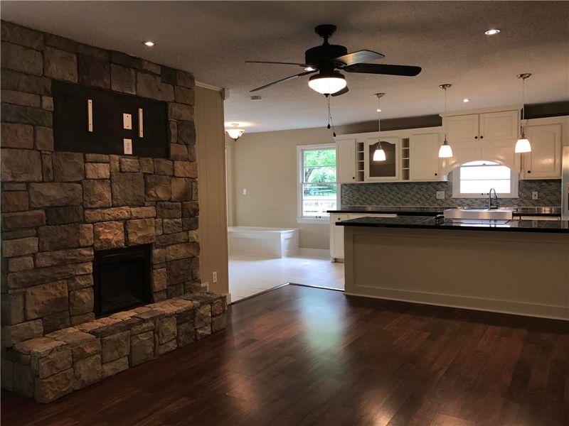 8932 Hunter St, Kansas City, MO 64138