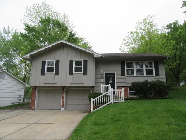 5035 Overton Ave, Kansas City, MO 64133