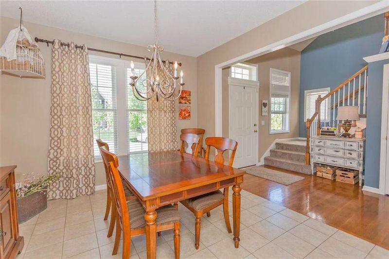 23604 W 126th Ter, Olathe, KS 66061