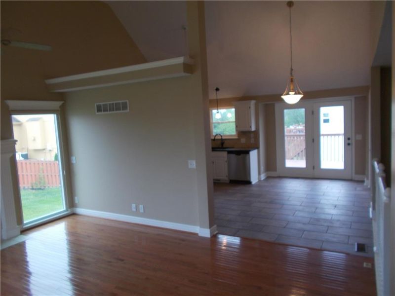 8127 N Norton Ave, Kansas City, MO 64119