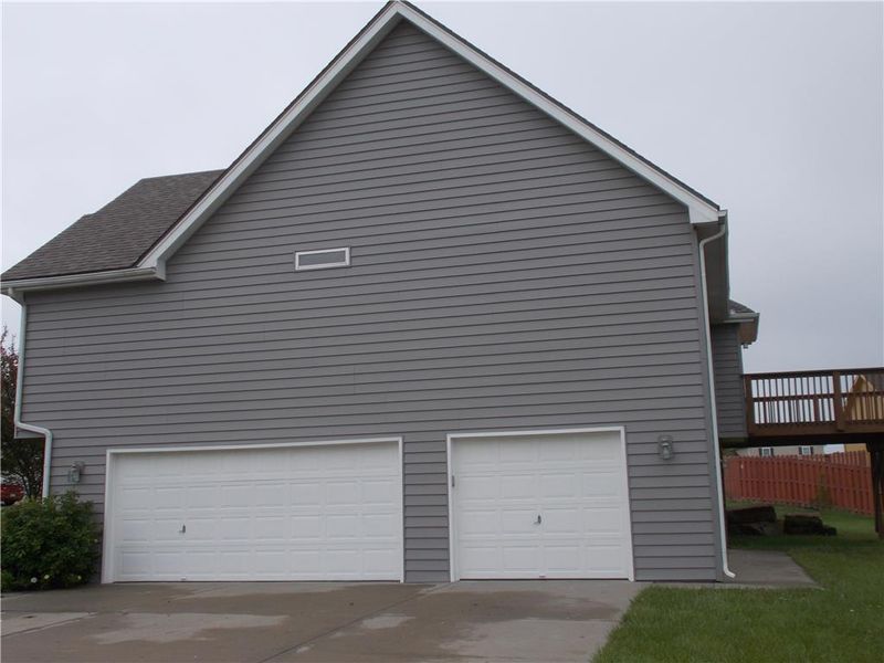 8127 N Norton Ave, Kansas City, MO 64119