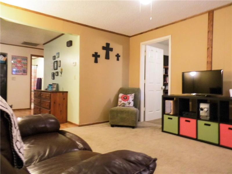 740 S Poplar St, Ottawa, KS 66067