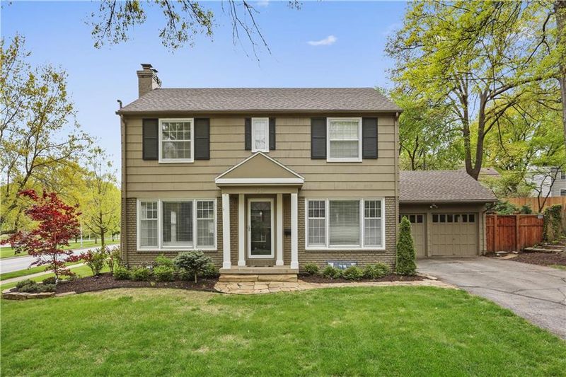 1201 W 70th St, Kansas City, MO 64113