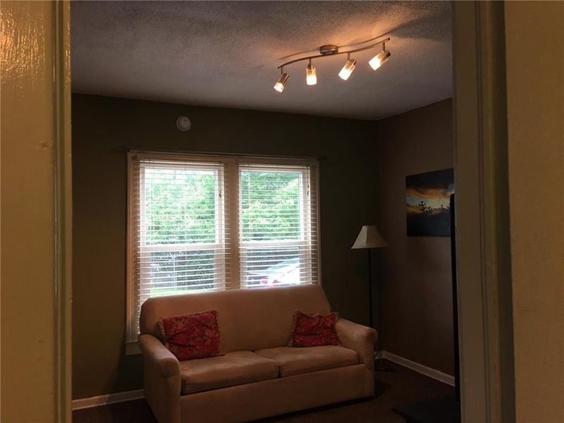 320 E Sea Ave, Independence, MO 64050