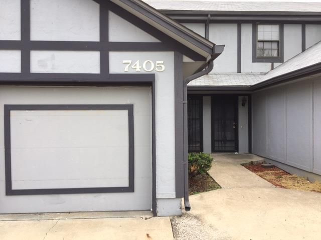 7405 Longview Rd, Kansas City, MO 64134