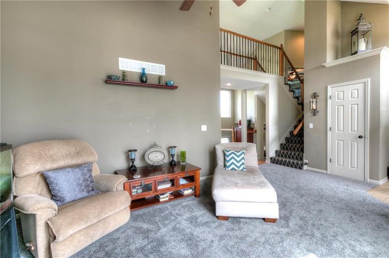 10116 N Wallace Ave, Kansas City, MO 64157