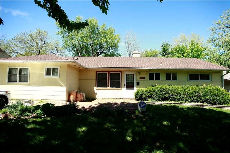 7606 E 108th St, Kansas City, MO 64134