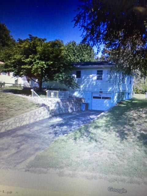 Belle St, St Joseph, MO 64503