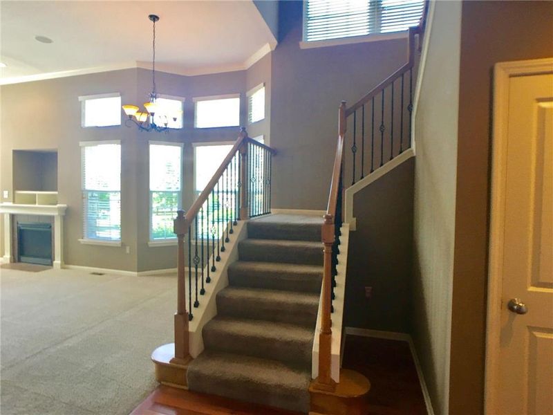 9855 Nieman Pl, Overland Park, KS 66214