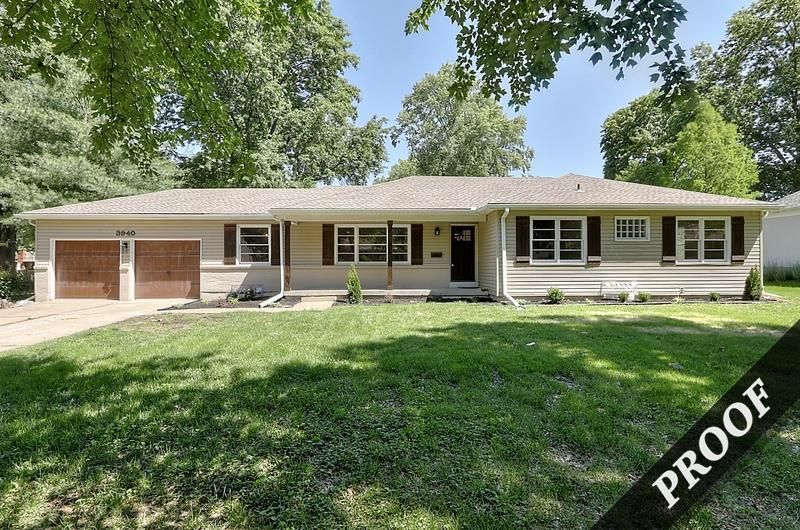3940 W 98th Ter, Overland Park, KS 66207
