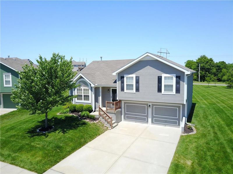 10651 N Marsh Ave, Kansas City, MO 64157