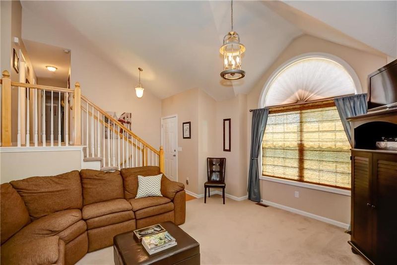 10651 N Marsh Ave, Kansas City, MO 64157