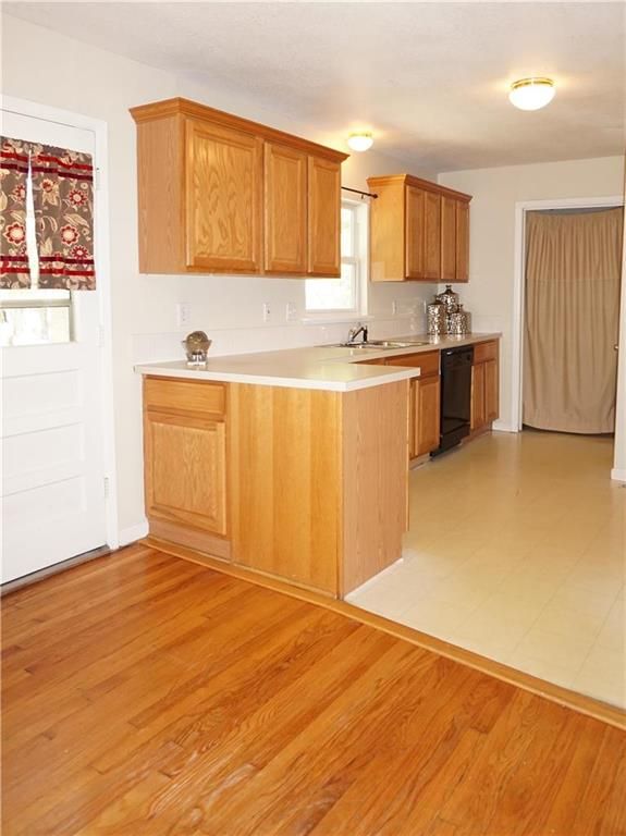 4503 E 114th St, Kansas City, MO 64137
