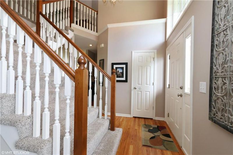 2423 SW 11th Ter, Lee's Summit, MO 64081