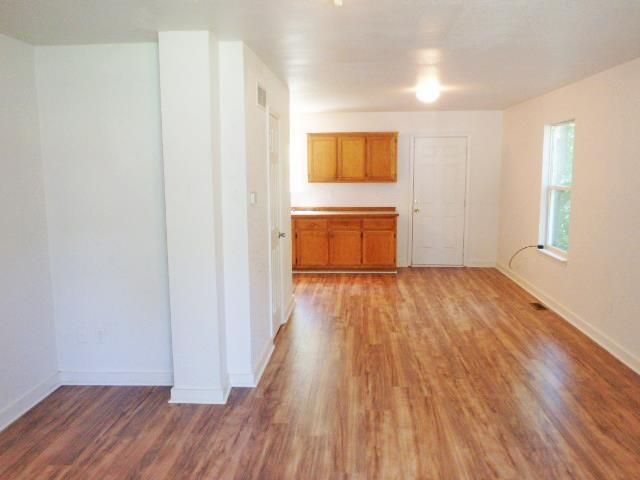 5736 Bales Ave, Kansas City, MO 64130