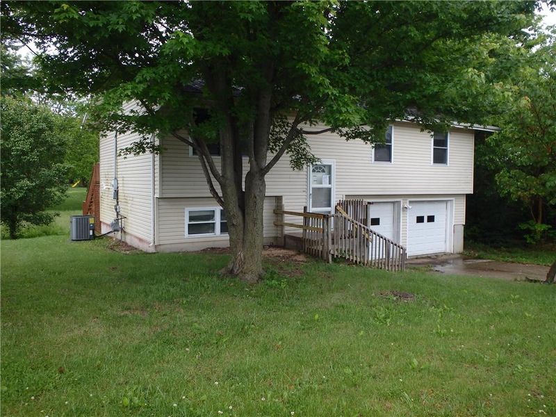 816 N Mulberry St, Marceline, MO 64658