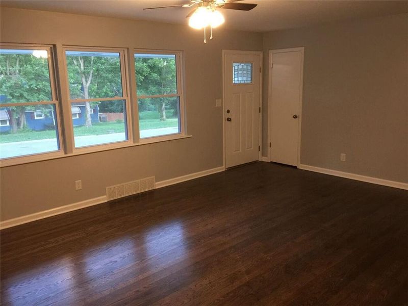 9700 Walnut St, Kansas City, MO 64114