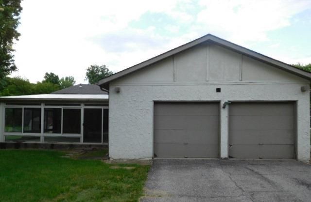 6401 Millbrook Ave, Shawnee, KS 66218