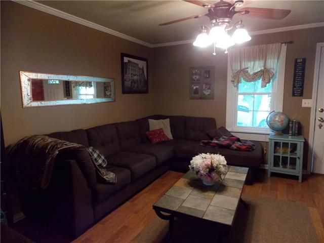 2806 Walnut St, St Joseph, MO 64503