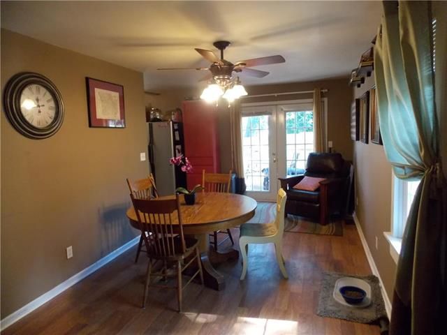 2806 Walnut St, St Joseph, MO 64503