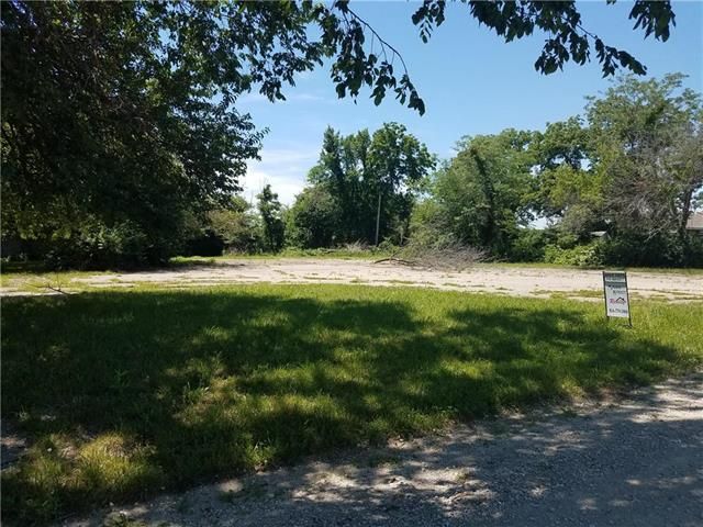3203 E 247th St, Cleveland, MO 64734