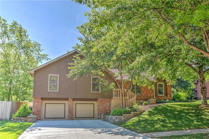 6705 N Beaman Ave, Kansas City, MO 64151