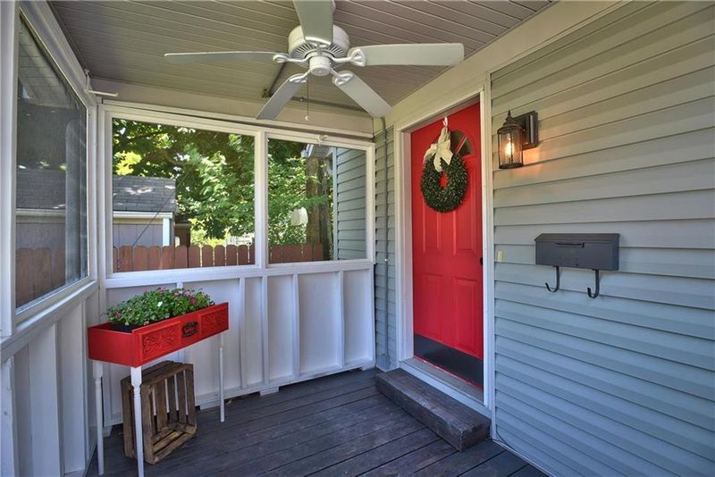 11 W 80th St, Kansas City, MO 64114