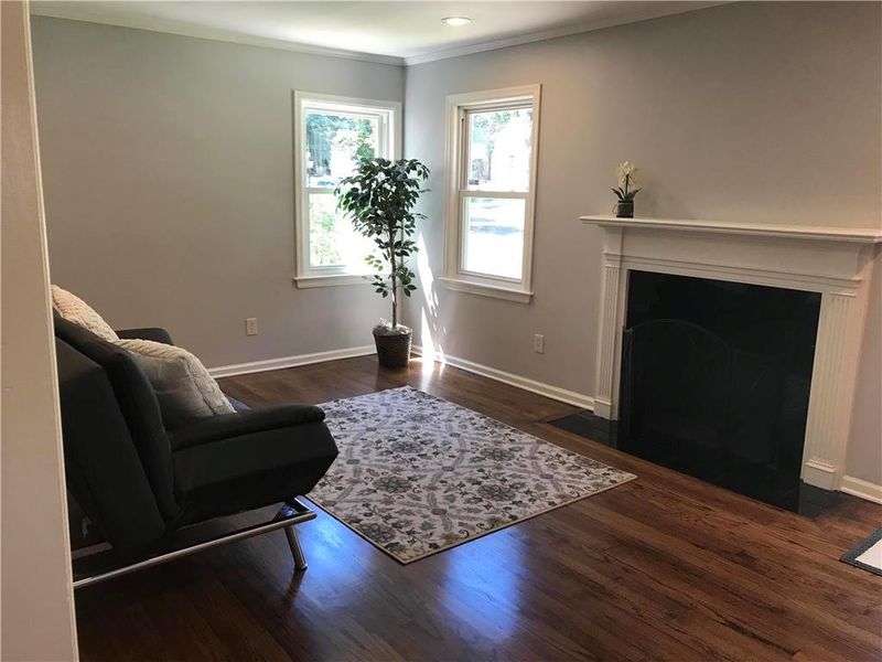 739 E 70th Ter, Kansas City, MO 64131