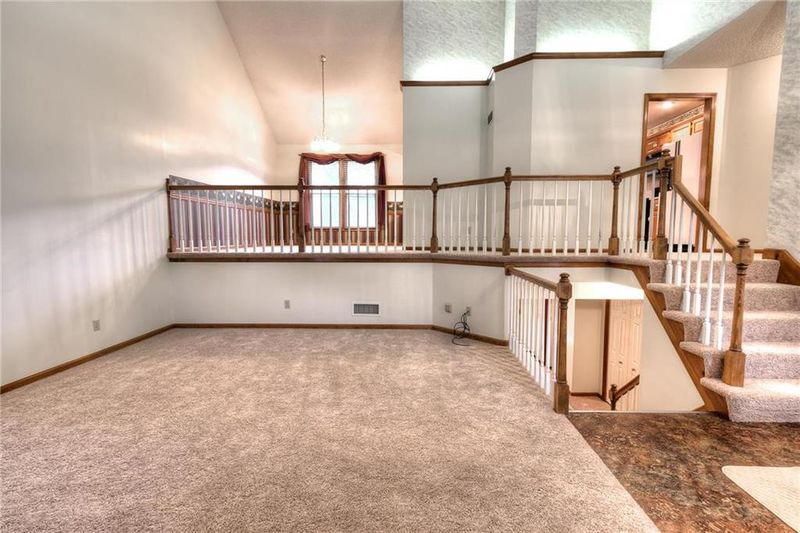 15 NE 111th St, Kansas City, MO 64155