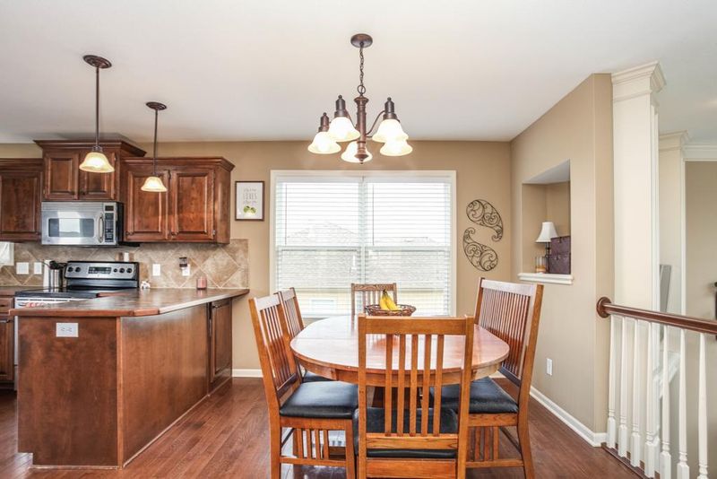 8735 NE 101st St, Kansas City, MO 64157