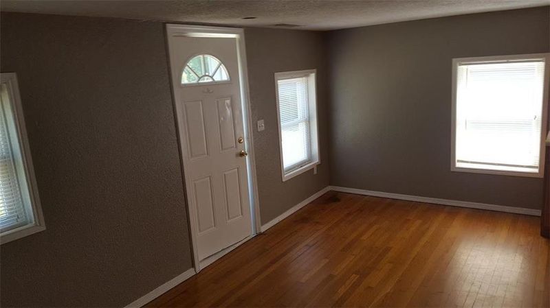 14819 E Mayes Rd, Independence, MO 64050
