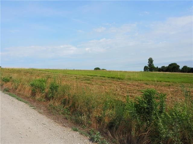 206th Rd, Holton, KS 66436