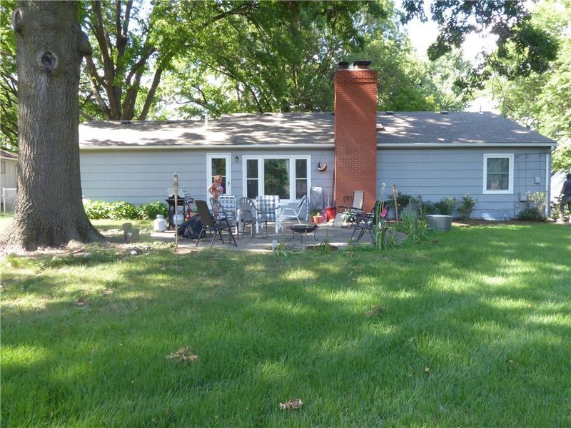11 E 109th St, Kansas City, MO 64114