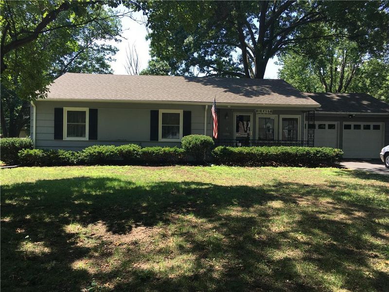 11 E 109th St, Kansas City, MO 64114