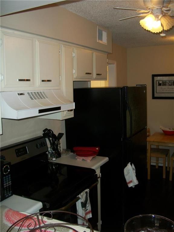 733 E 121 Ter, Kansas City, MO 64146