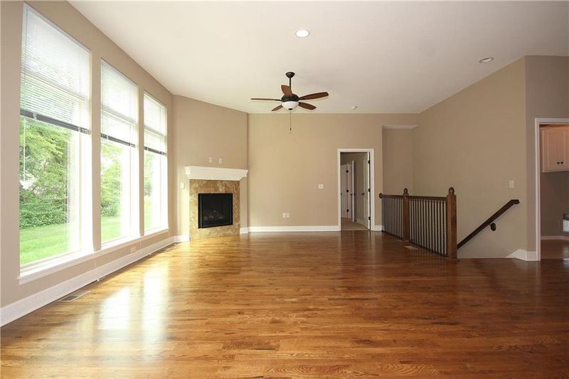 7563 N Eastern Ave, Kansas City, MO 64158