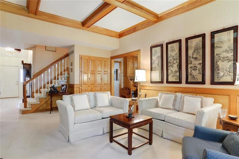 10841 Barton St, Overland Park, KS 66210