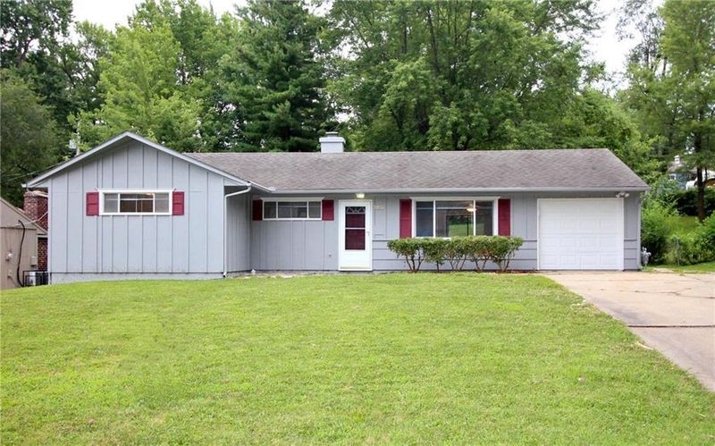 8705 E 114th St, Kansas City, MO 64134