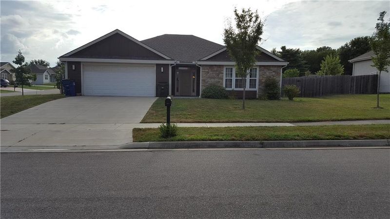 507 N Rebecca Ln, Lawrence, KS 66044